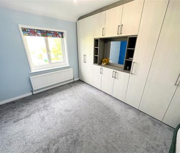 4 bedroom detached house to rent - Photo 6