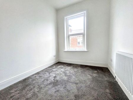 3 bed flat to rent in NE28 - Photo 4
