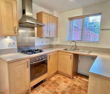 1 bedroom One Bedroom Coach House to rent - Photo 5
