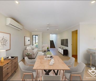 3 bedroom 2 level townhouse - Photo 3