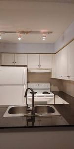 24/fl one Bedroom Condo for Rent Toronto Downtown(Yonge & Dundas ) - Photo 3