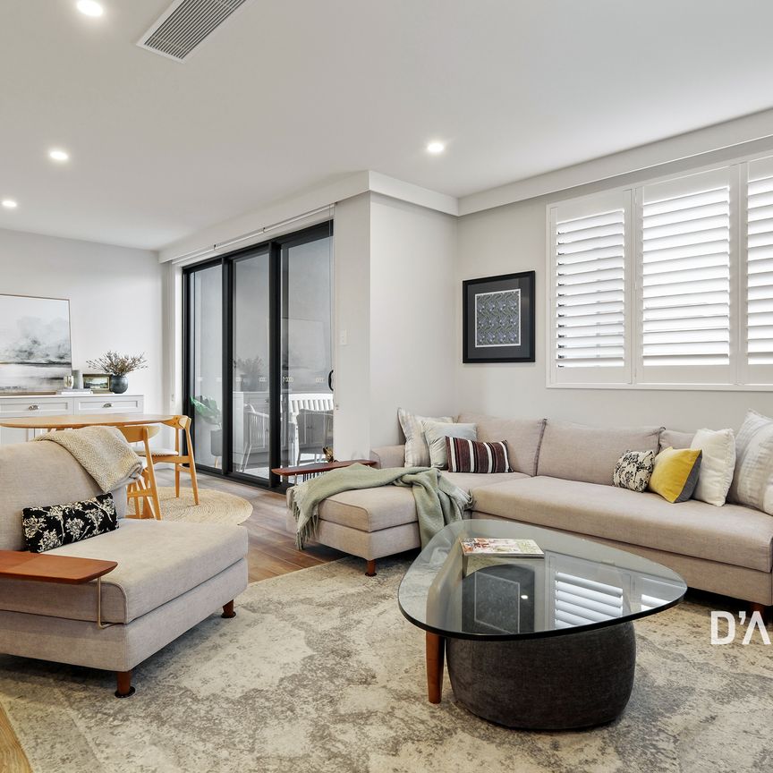 33 DOBSON ST - Photo 1