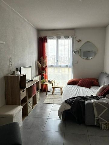 Location Appartement 1 pièce 30m² MEYZIEU 69330 - Photo 2