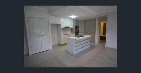 Coastal Living Just 500m to Suttons Beach - Photo 3