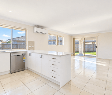 39 Brookfield Street, Pimpama QLD 4209 - Photo 6