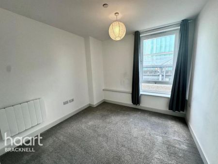 2 bedroom apartment to rent - Photo 2