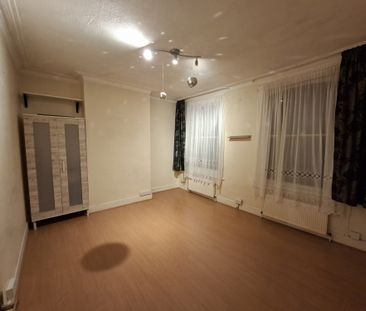 Fairfield Road - Photo 2