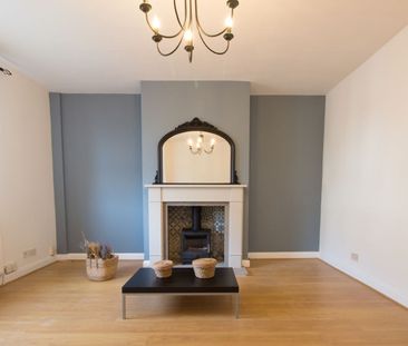 3 Bedroom - Photo 4