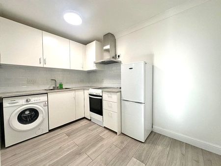 Valiant Way, London, E6, Property for rent - Photo 2