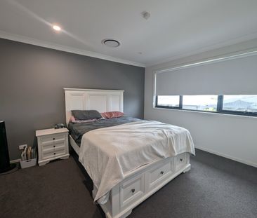 66 Great Sandy Circuit, Pimpama QLD 4209 - House For Rent | Domain - Photo 3