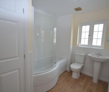 2 bedroom terraced house to rent - Photo 5