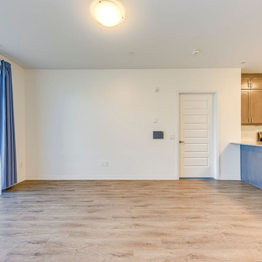 For Lease - 50 Kaitting Trail Unit# 106, Oakville, Ontario - Photo 1