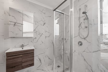 24/5-7 Earl Place, Potts Point NSW 2011 - Apartment For Rent | Domain - Photo 2