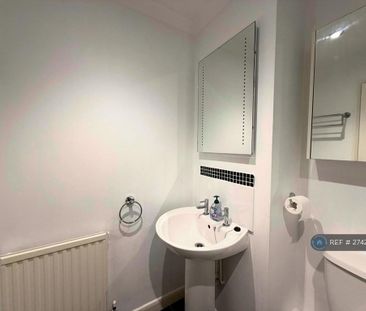 2 bedroom terraced house to rent - Photo 6