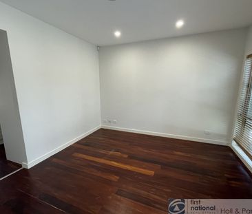 Convenience and Lifestyle - Photo 2