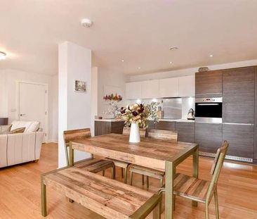 Camberley, Surrey, GU15 - Photo 4