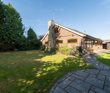 4 bedroom detached house to rent - Photo 3