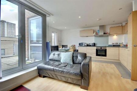 Hamburg House, Cross Street, Portsmouth, PO1 - Photo 2