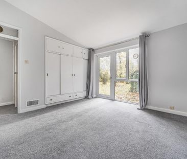 5 bedroom bungalow to rent - Photo 4