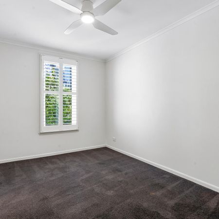 Spacious 3-Bedroom with Resort Style Amenities - Photo 5
