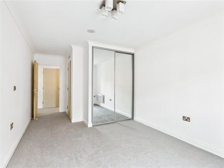 Albany Gardens, Colchester, Essex, CO2 8HQ - Photo 5
