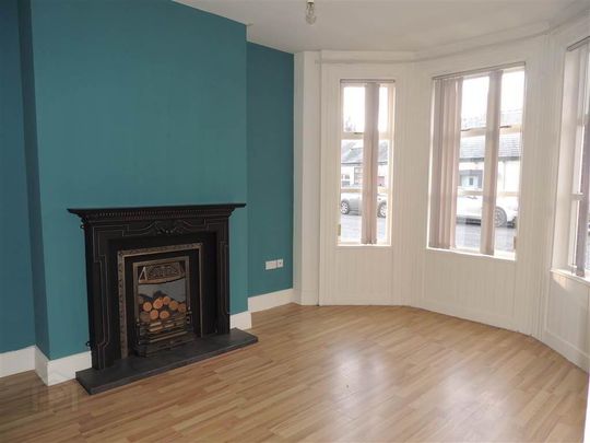 13 Belfast Road, Comber, BT23 5EN - Photo 1