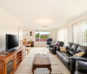 Large family sized furnished home - Photo 1