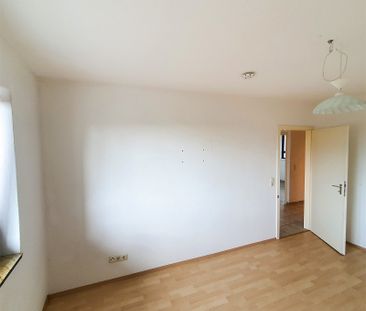 3-Zimmer-Wohnung mit Balkon im 6. OG – zentral und mit Aufzug zu ve... - Photo 2