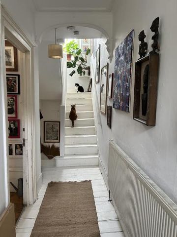 Spacious, Peaceful Room in Georgian House - Brixton - Photo 4