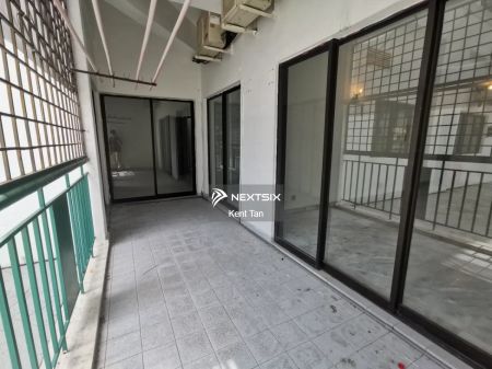 Polo Park - Photo 2