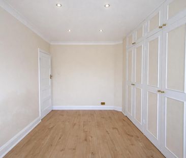 3 bedroom House To Let Total Size: 872 SQ FT - Photo 5