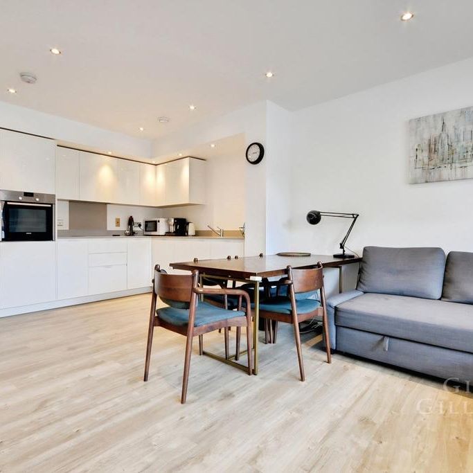 3 bedroom flat to rent - Photo 1