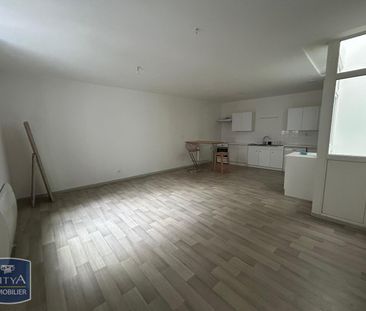 Location Appartement 3 pièces 74m² LILLE 59000 - Photo 2