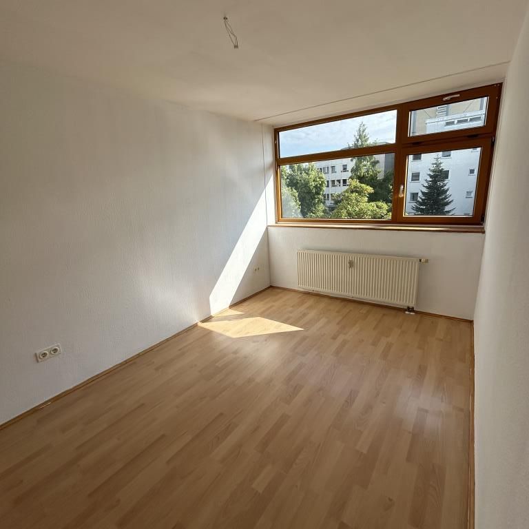 Großzügige 3-Zimmer Wohnung wartet auf Ihren Einzug - Foto 1