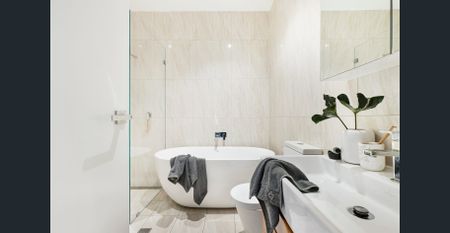 Modern Two Bedroom Terrace in Quiet and Convenient Location - Photo 2