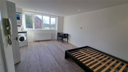 1 bedroom apartment to rent - Photo 3