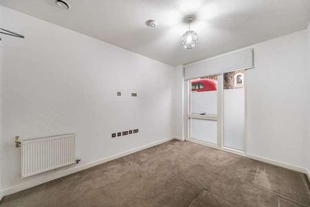 Cambridge Avenue, North Maida Vale, NW6 - Photo 4