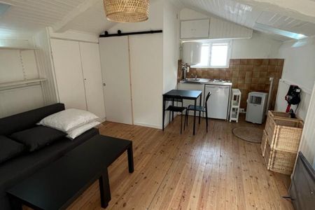 FRONTIÈRE MONÉGASQUE - STUDIO DERNIER ÉTAGE - Photo 3