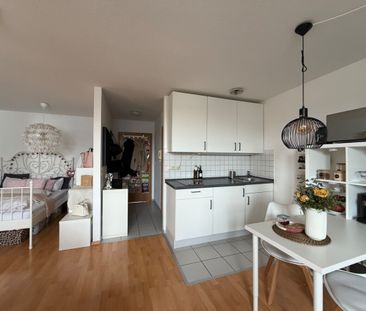 Geräumiges 1-Zimmer-Apartment mit Schlafnische für Studenten im Stu... - Photo 2
