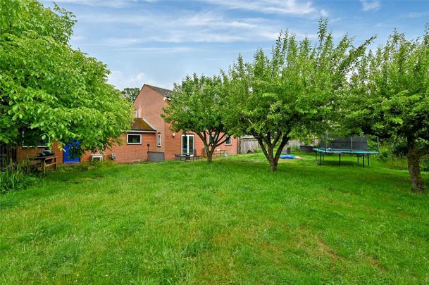 Spacious four bedroom detached home with large garden, garage and off-street parking in a very desirable countryside position. - Photo 1