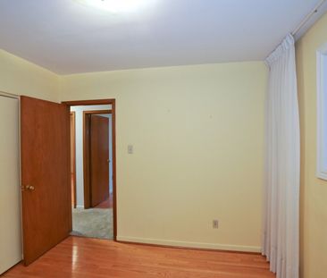 For Lease - 2341 Genevieve Drive, Mississauga, Ontario - Photo 1