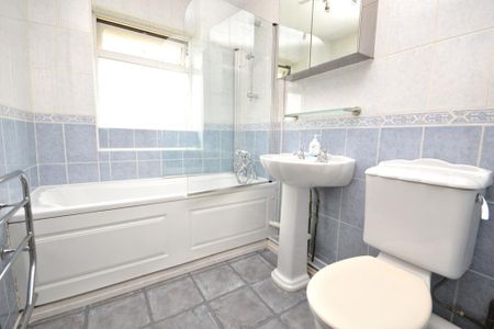 1 bedroom flat to rent - Photo 5