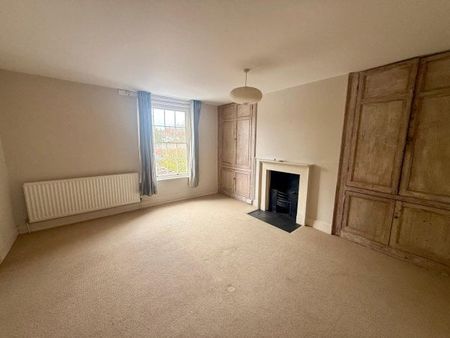 Loves Grove, Worcester, WR1 - Photo 2