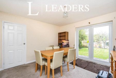 4 bedroom house to rent - Photo 2