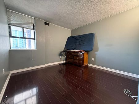 For Lease - 4 Lisa Street Unit# 1405, Brampton, Ontario - Photo 5