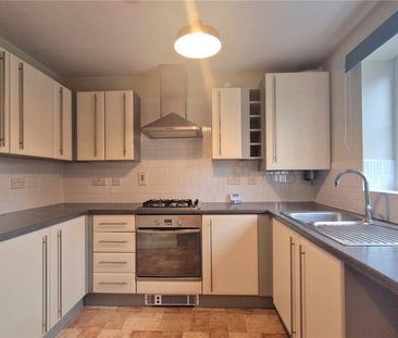 2 bedroom semi-detached house to rent - Photo 4