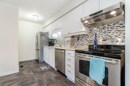 For Lease - 10 Mullis Crescent, Brampton, Ontario - Photo 5