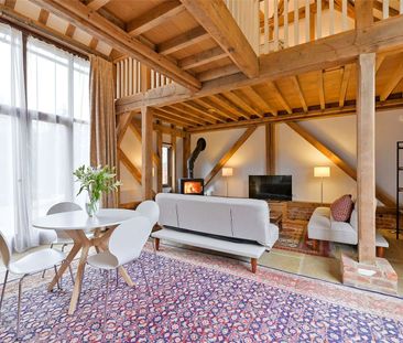 Superb converted barn with an idyllic private garden set in a beaut... - Photo 4