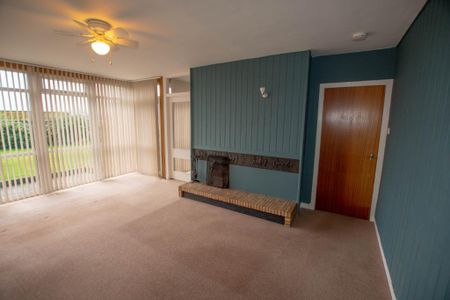 3 bedroom bungalow to rent - Photo 2