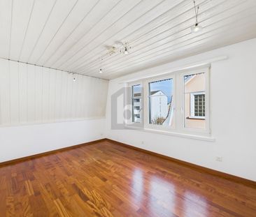 CHARMING, WITH OWN AIR CONDITIONING - Foto 1